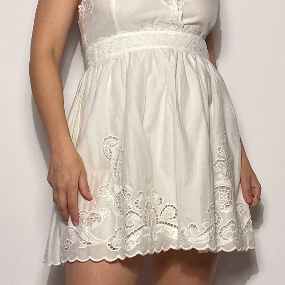 Zara Crisp White Victorian Embroidered Mini Halter Dress -- L - Picture 5 of 7